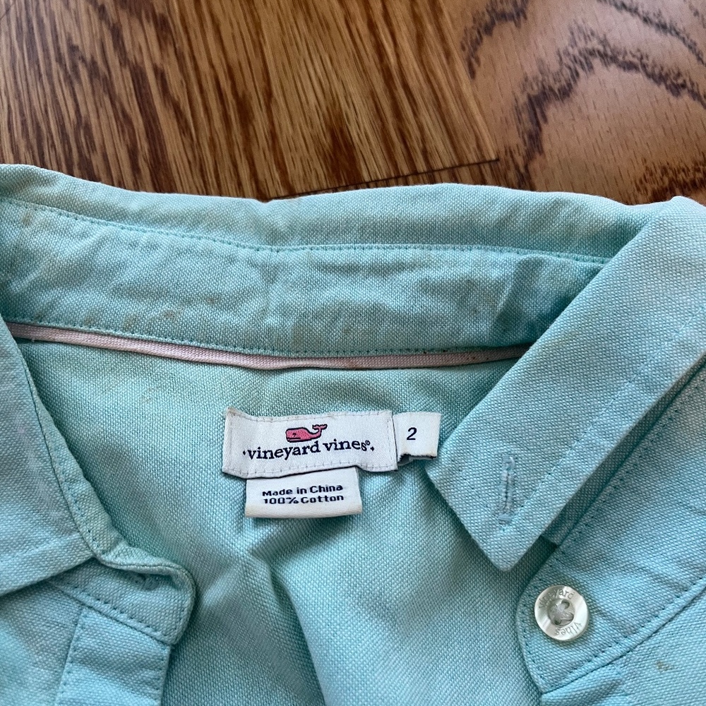 Vineyard vines light blue collar shirt